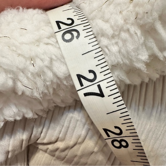 ๐ The Ohio State Long Sleeve Pullover Sherpa Sweatshirt Size Jr. Medium - Picture 10 of 12